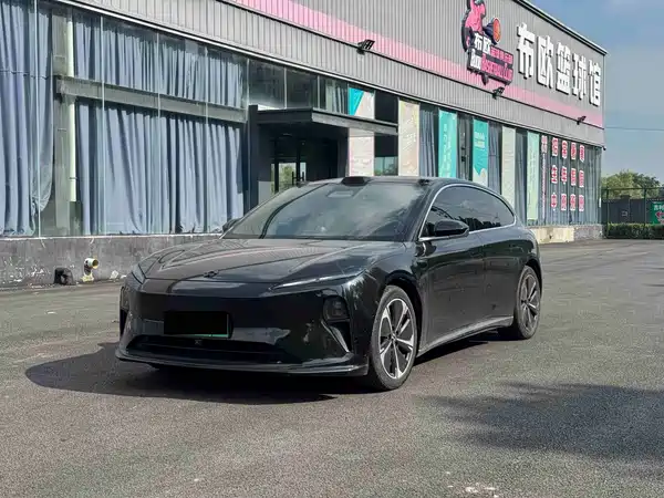 NIO ET5T 2024