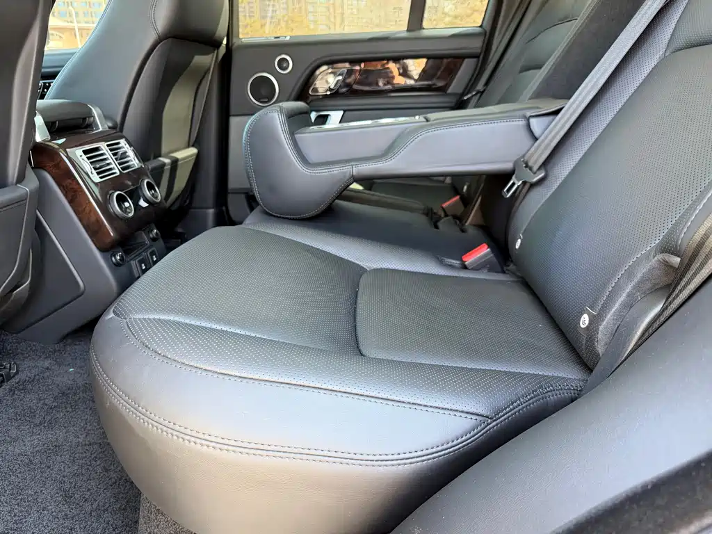 Land Rover Range Rover 2020 — фото 16