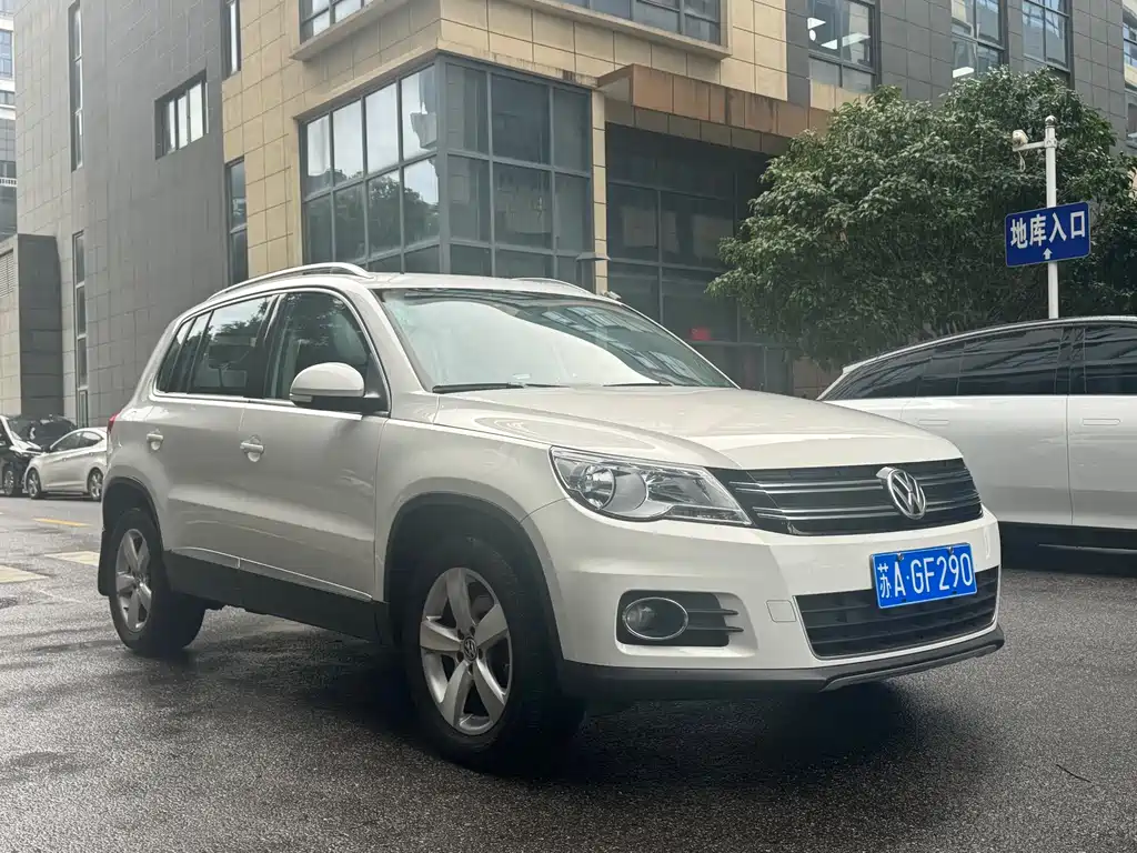 Volkswagen Tiguan 2012