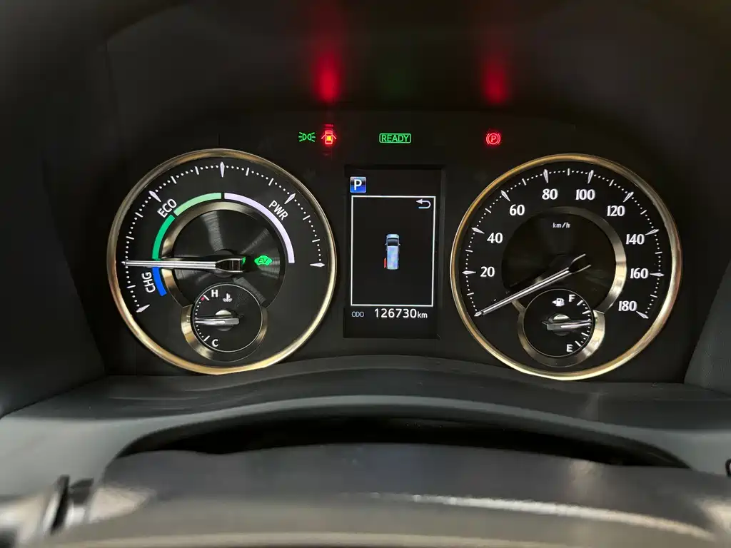 Toyota Alphard 2021 — фото 17