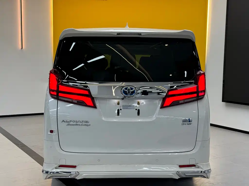 Toyota Alphard 2021 — фото 4