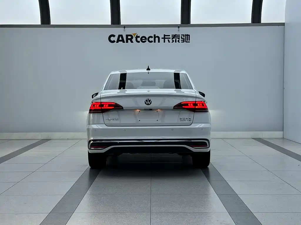Volkswagen Bora 2023