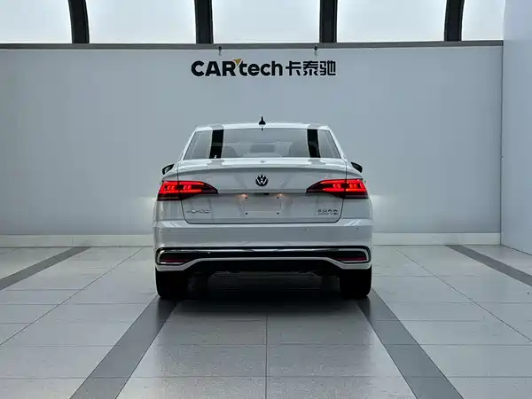 Volkswagen Bora 2023
