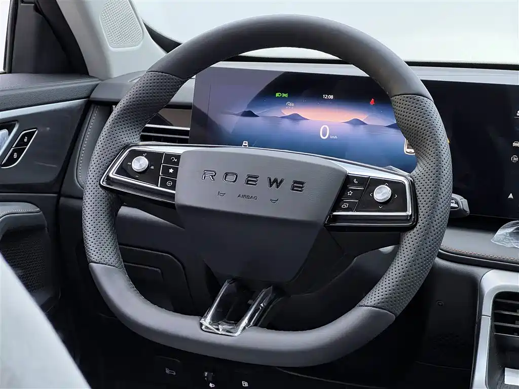 Roewe RX5 New Energy — фото 14
