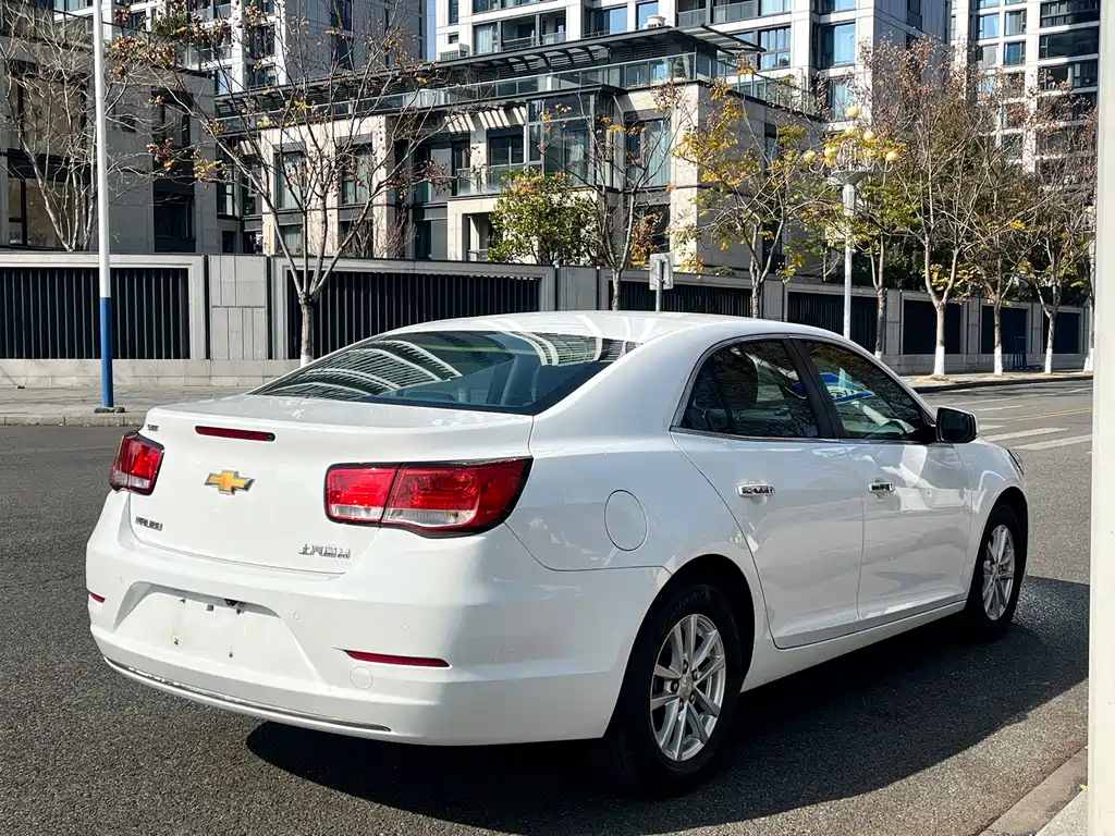 Chevrolet Malibu 2018 — фото 12