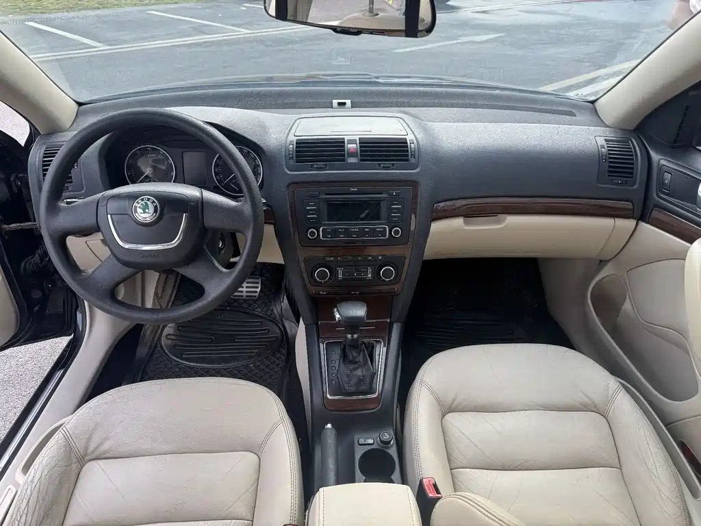 Skoda Octavia 2013 — фото 25