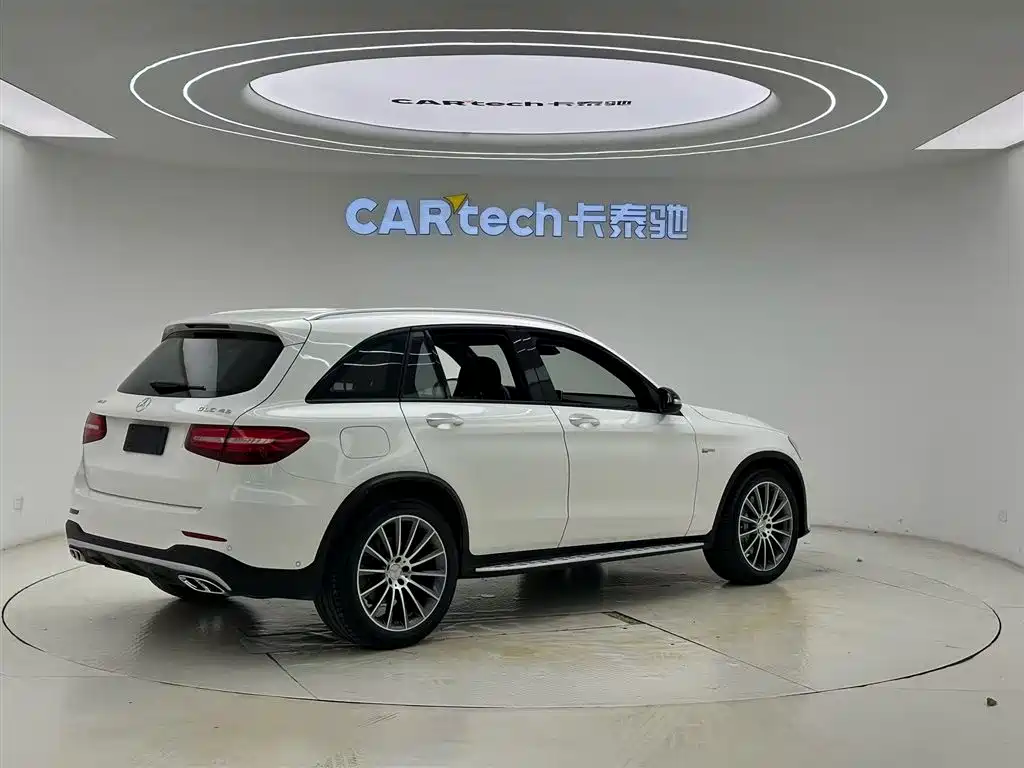 Mercedes-Benz GLC AMG 2018 — фото 5