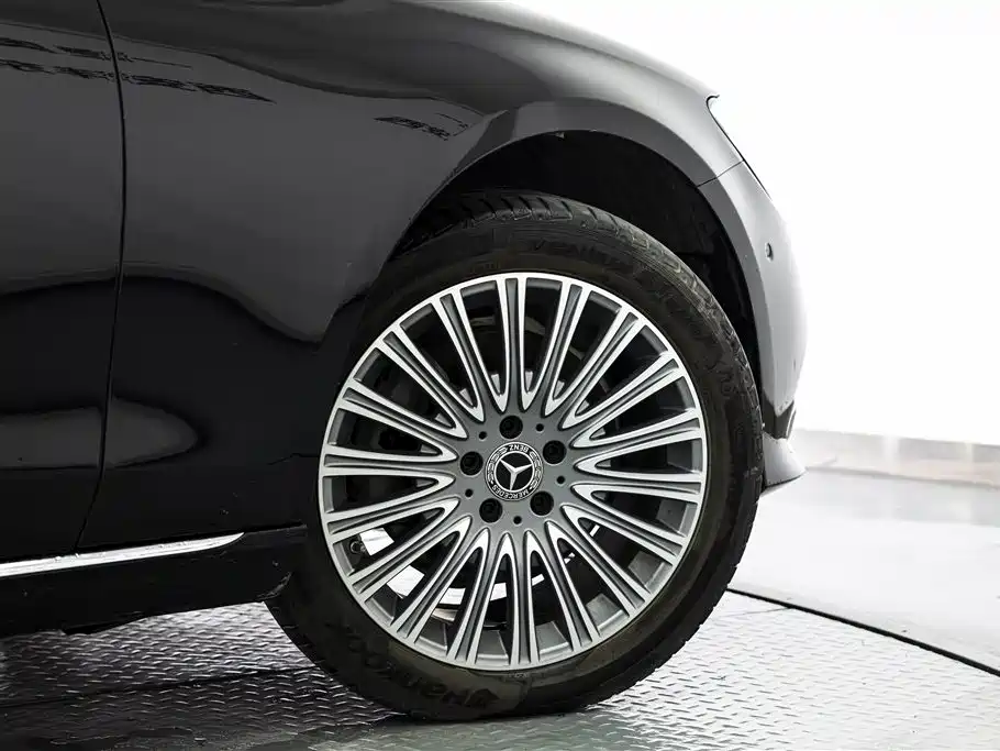 Mercedes-Benz E-Class 2023 — фото 20