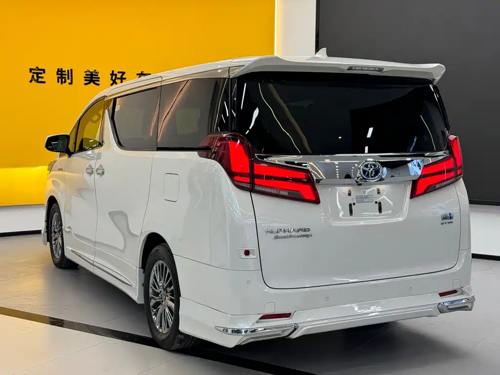 Toyota Alphard 2021 — фото 3