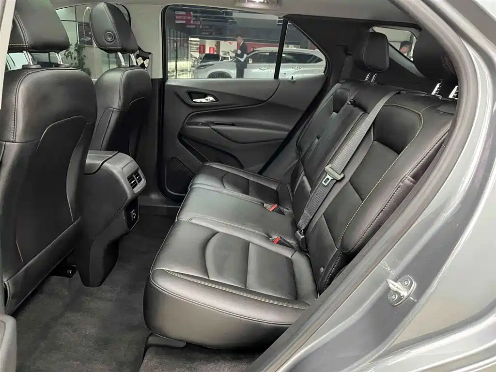 Chevrolet Equinox 2022 — фото 14