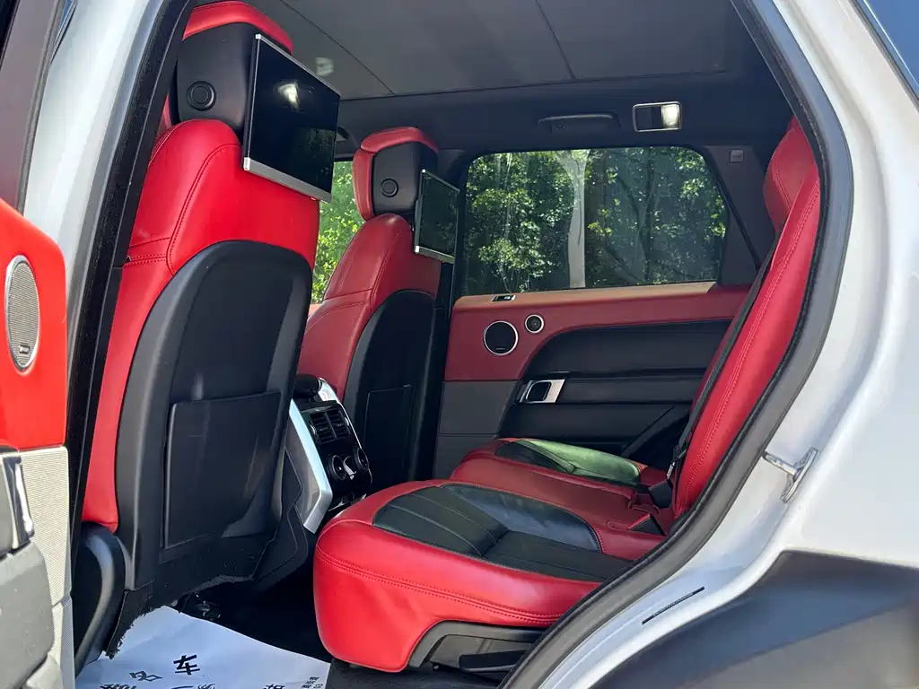 Land Rover Sport 2019 — фото 11