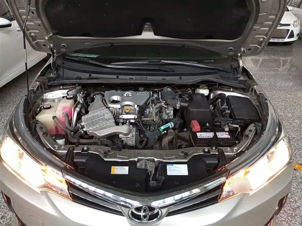 Toyota Corolla 2018 — фото 16