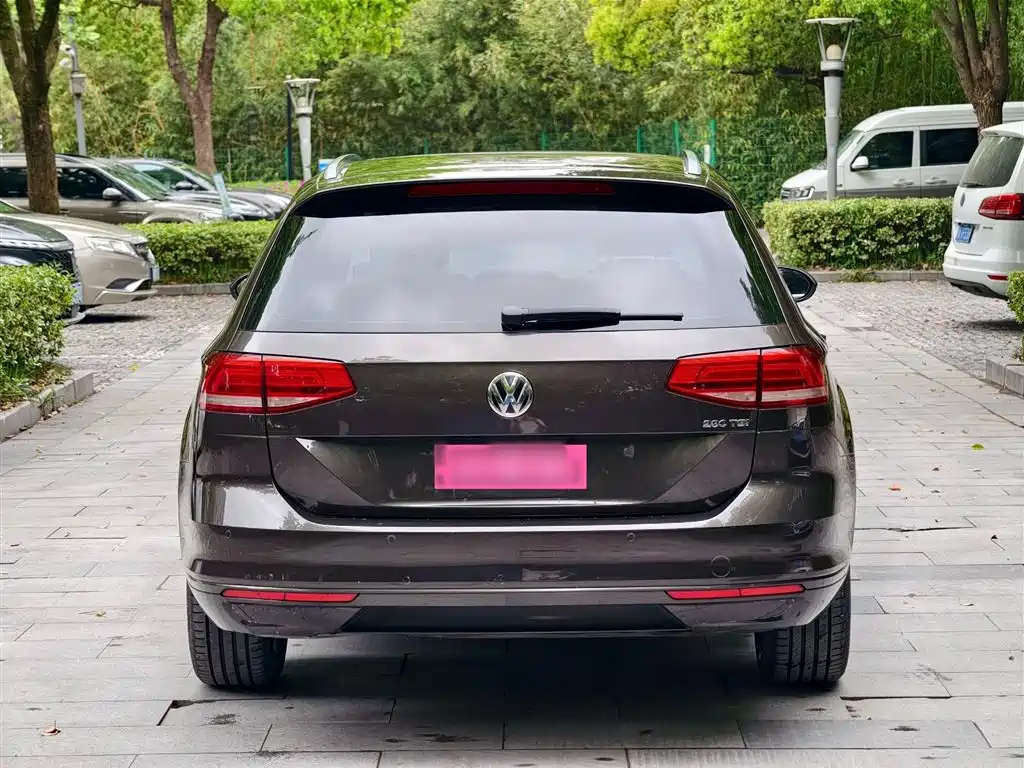 Volkswagen Viloran 2016 — фото 17