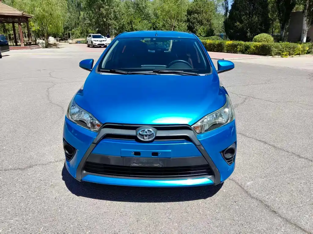 Toyota Yaris L 2014
