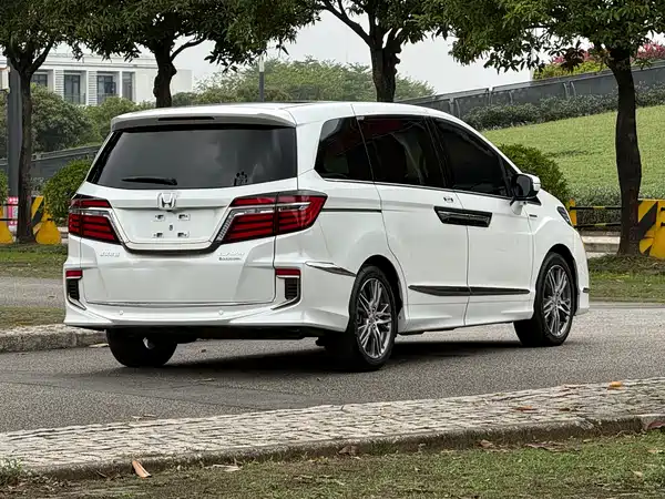 Honda Elysion 2019