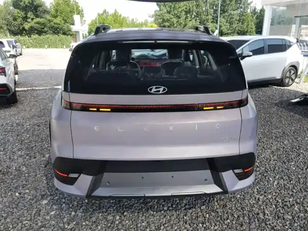 Hyundai EO 2025