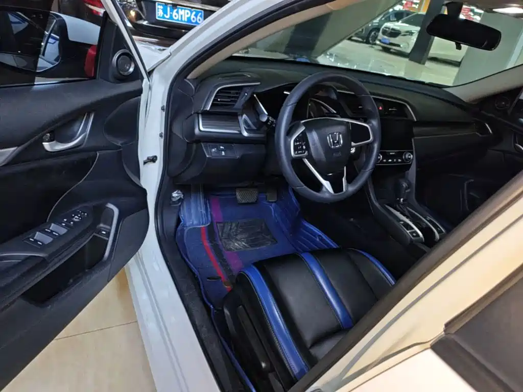 Honda Civic 2021 — фото 16