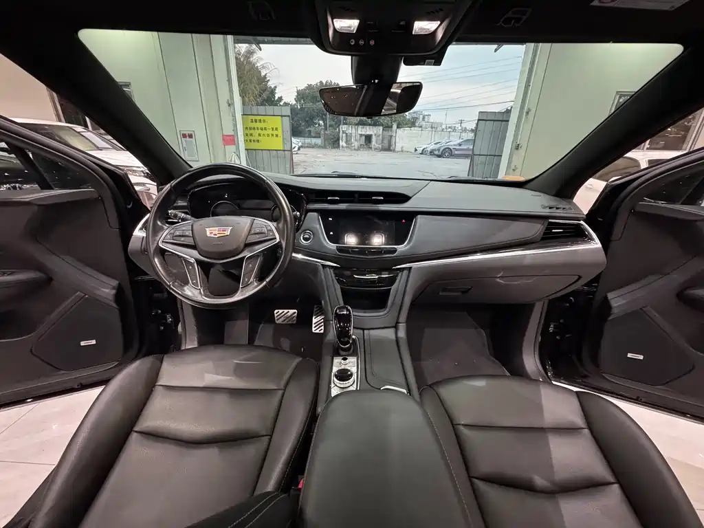Cadillac XT5 2022 — фото 18