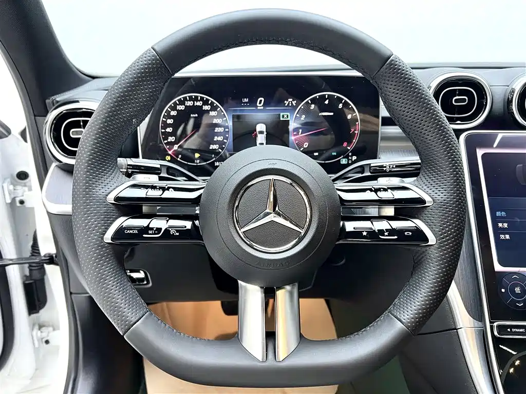 Mercedes-Benz C-Class 2023 — фото 11