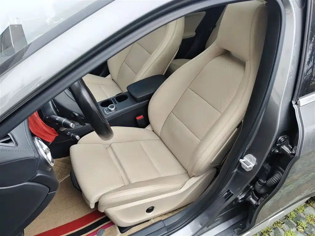 Mercedes-Benz GLA 2016 — фото 11