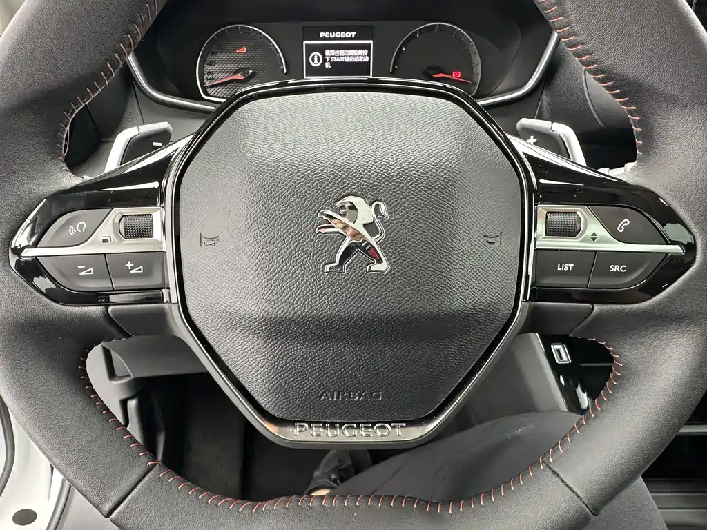Peugeot 2008 2022 — фото 14
