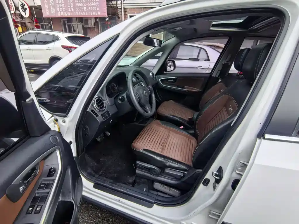Suzuki SX4 2013