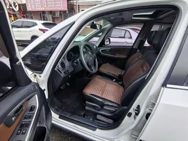 Suzuki Karma 2013