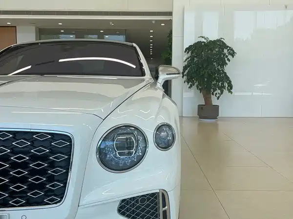 Bentley Flying Spur Plug-In Hybrid 2025