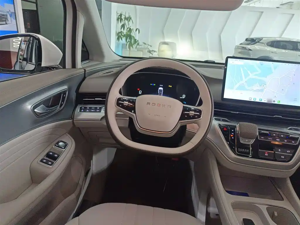 Roewe iMAX8 New Energy 2025 — фото 11
