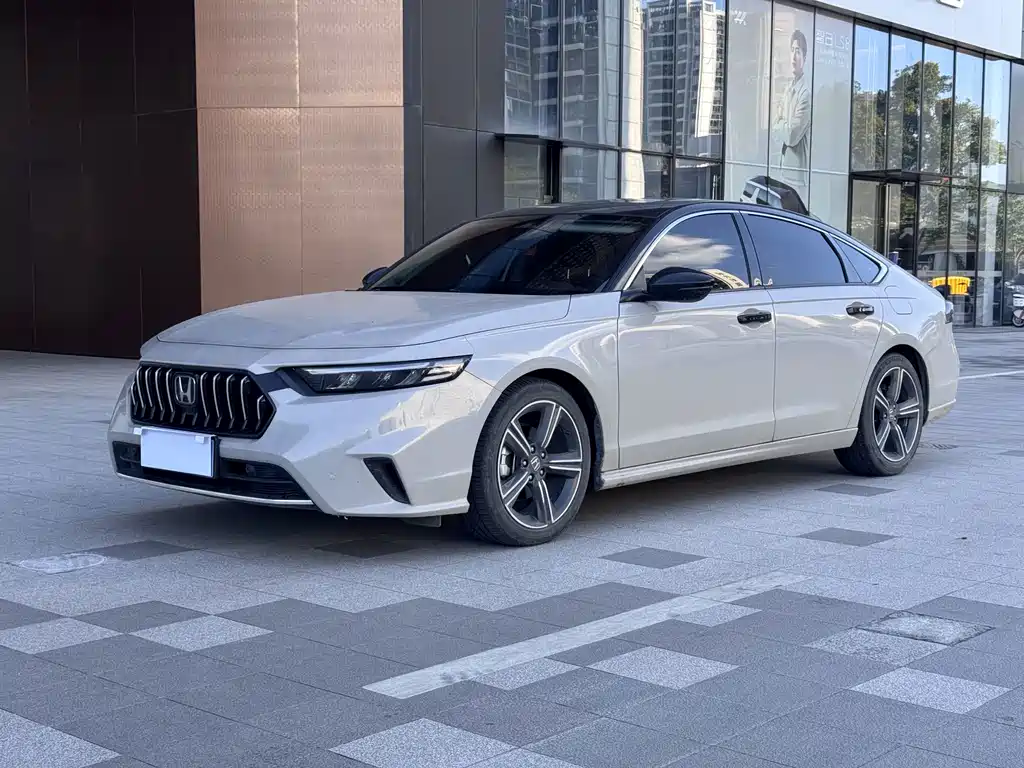 Honda Inspire 2024 — фото 1