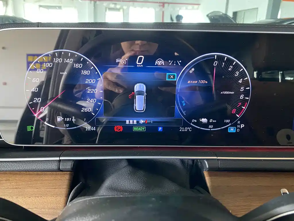 Mercedes-Benz GLE New Energy 2024 — фото 14