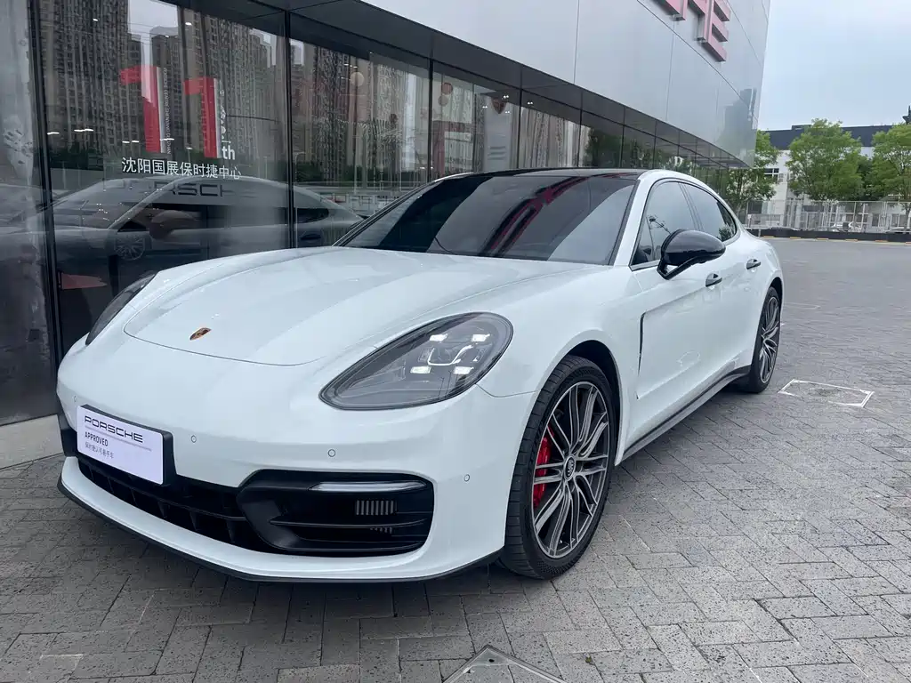 Porsche Panamera 2023
