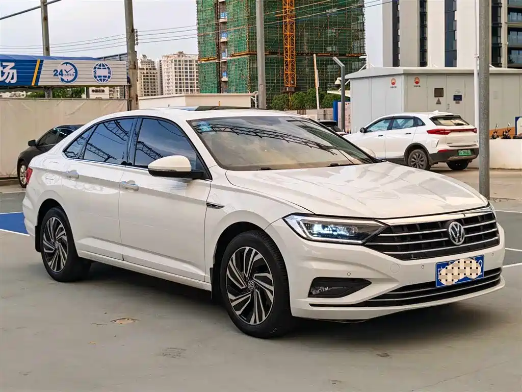 Volkswagen Sagitar 2019