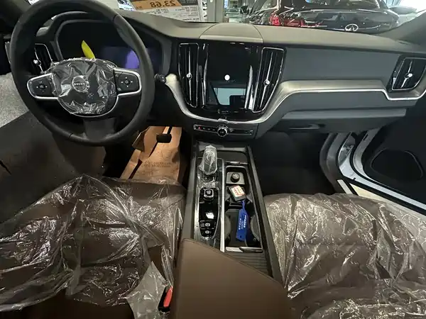 Volvo XC60 2024