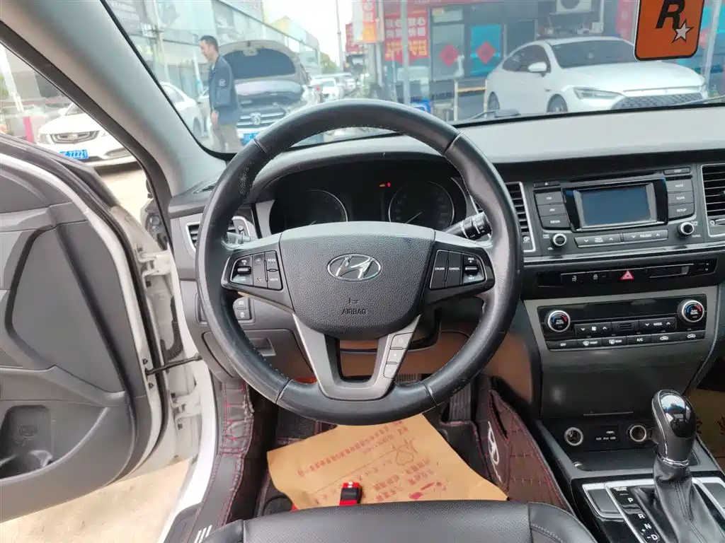 Hyundai Mistra 2015 — фото 11