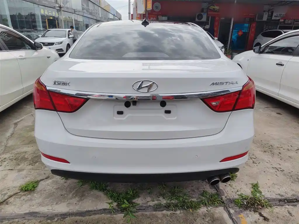 Hyundai Mistra 2015 — фото 6