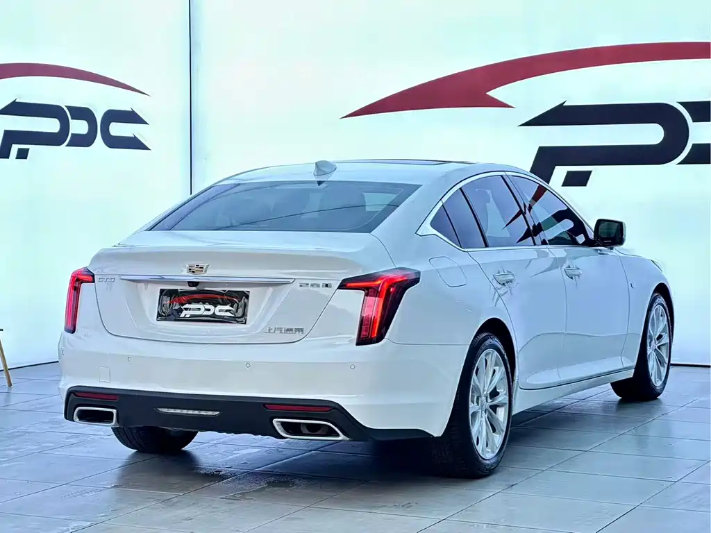 Cadillac CT5 2022 — фото 23