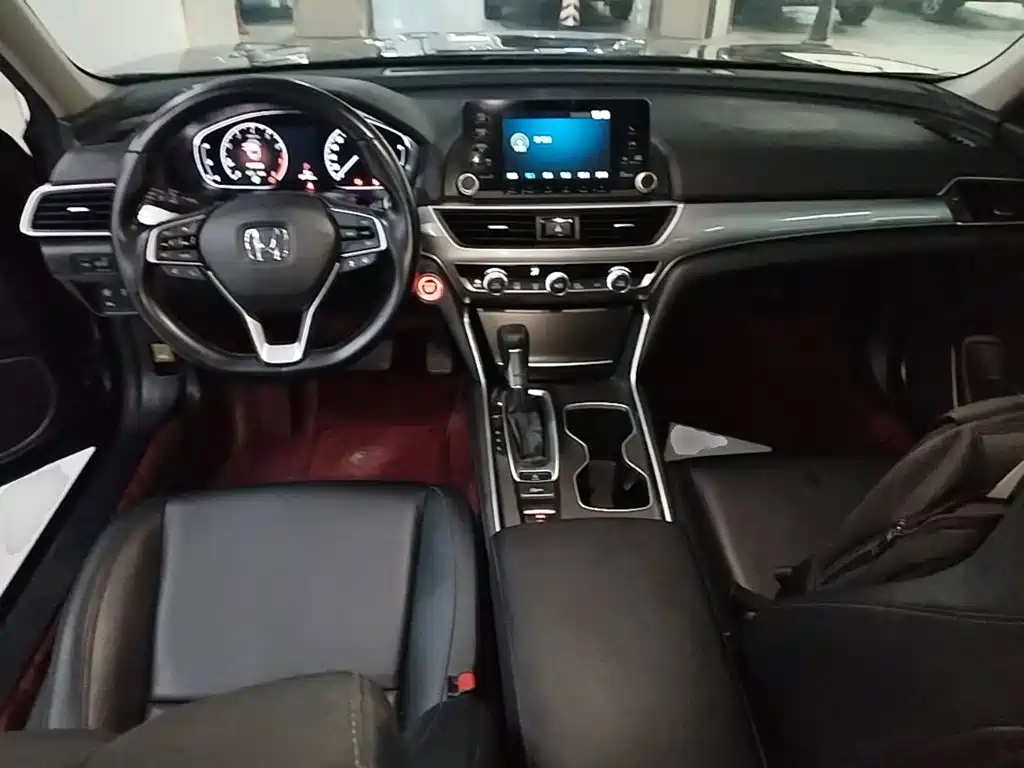 Honda Accord 2021 — фото 10