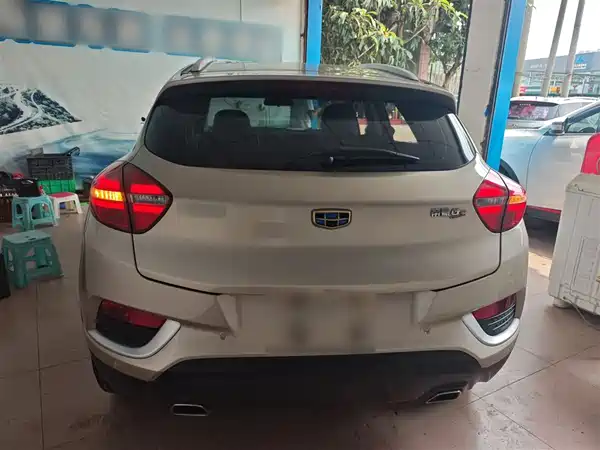 Geely Emgrand GS 2016