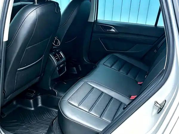 Volkswagen Tharu 2020