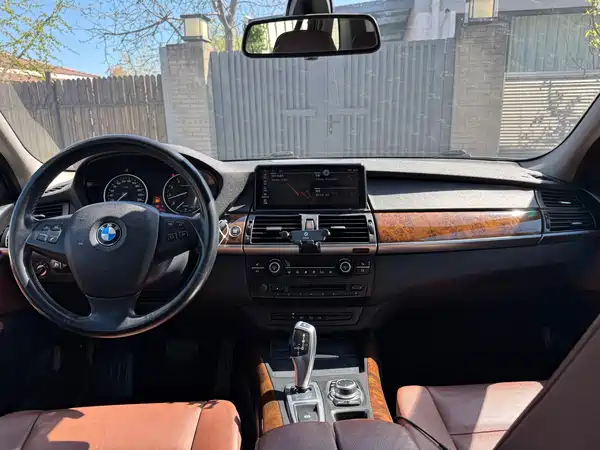 BMW X5 2011