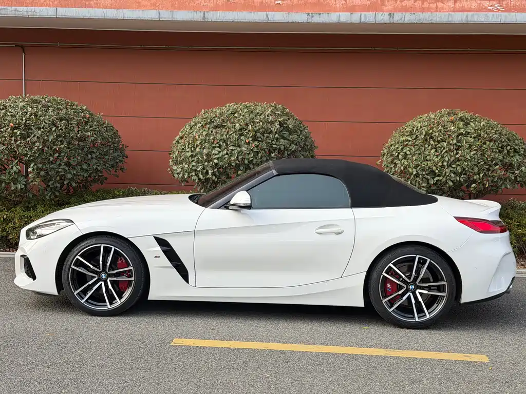 BMW Z4 2019 — фото 17