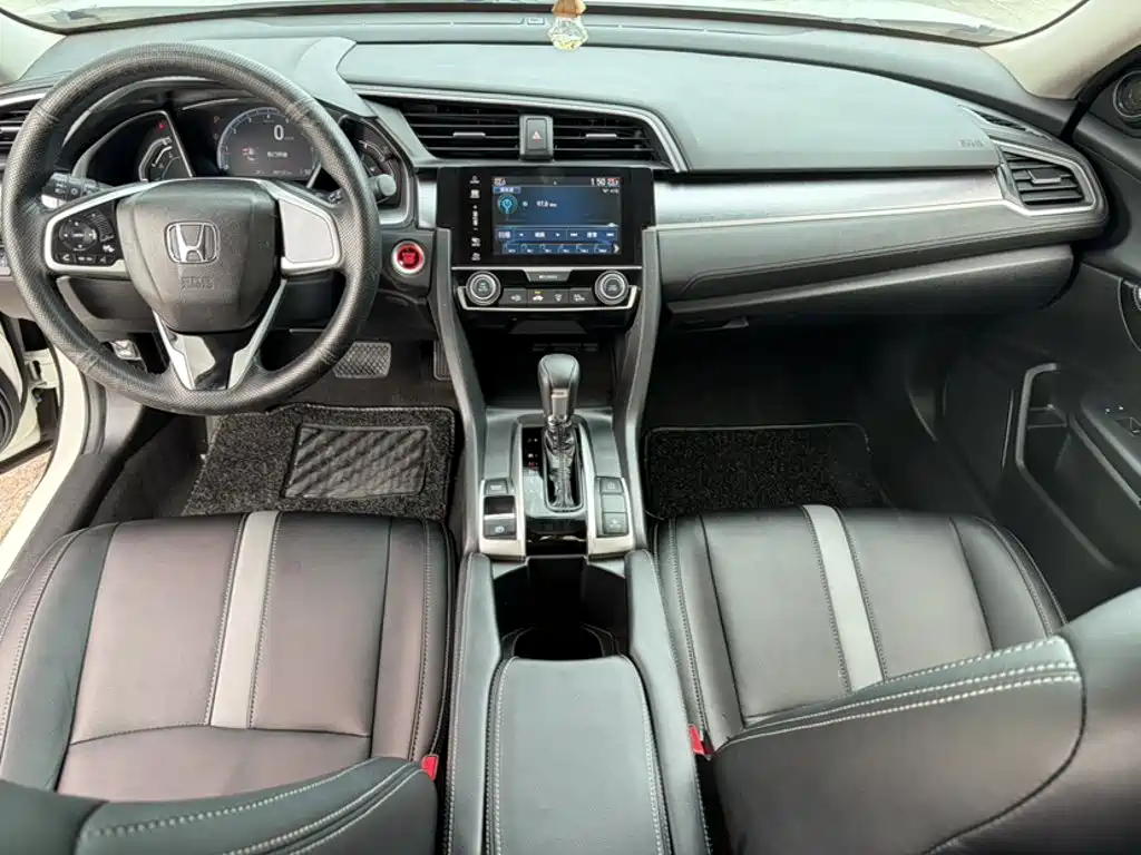 Honda Civic 2018 — фото 14