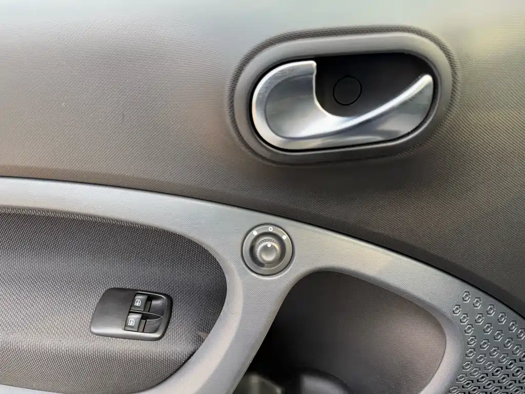 smart Fortwo 2020 — фото 15