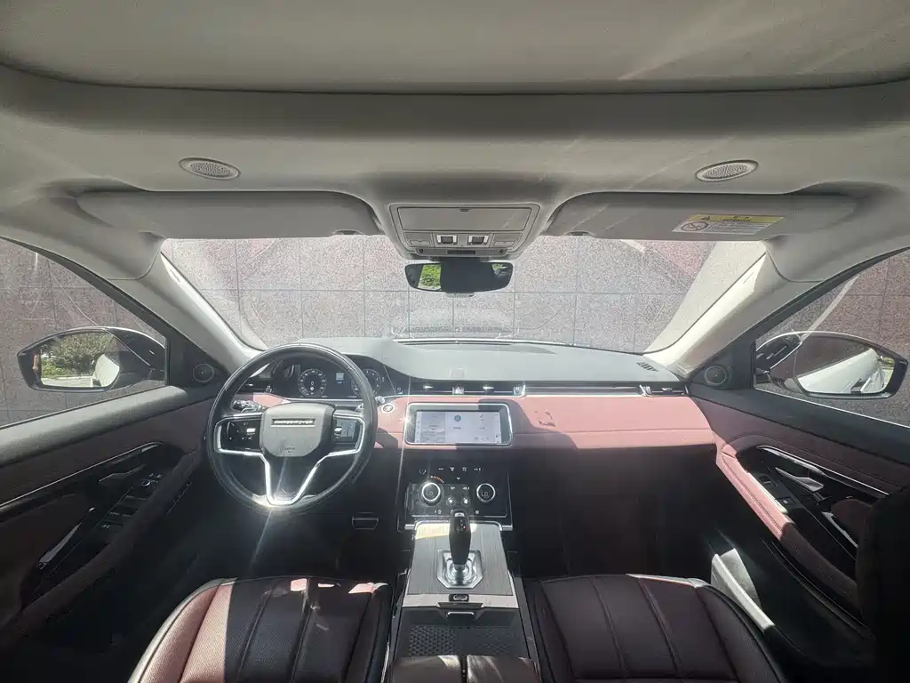 Land Rover Evoque PHEV 2023 — фото 12