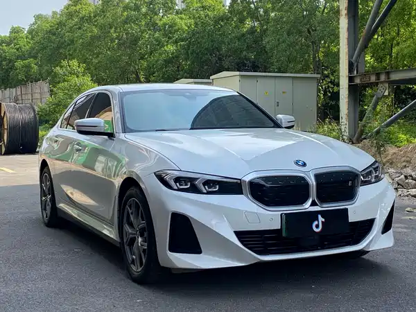 BMW i3 2024