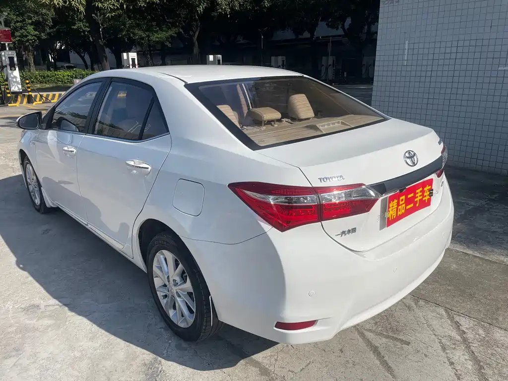 Toyota Corolla 2015