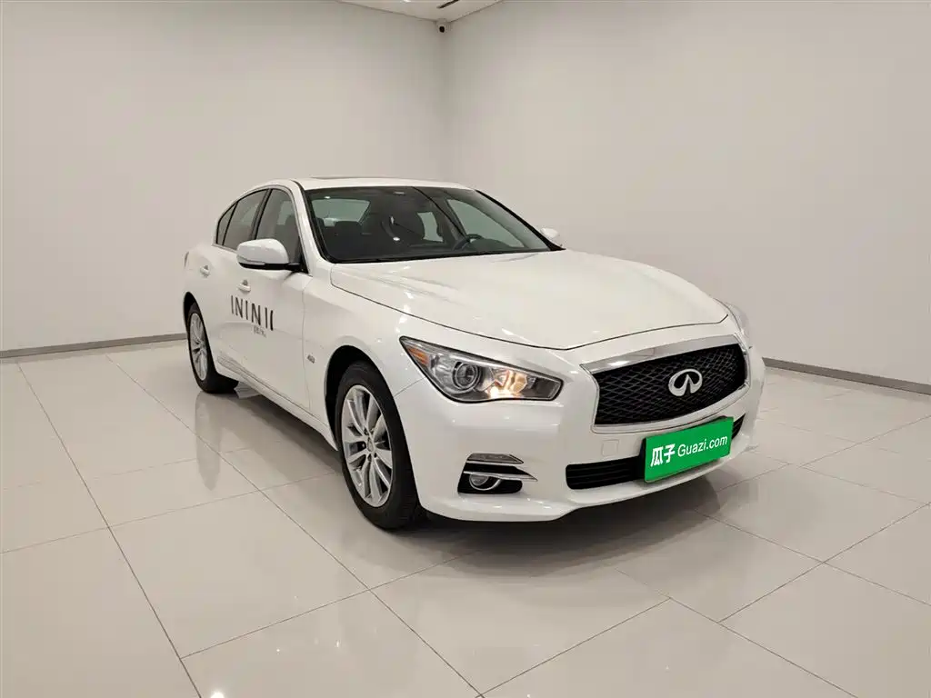 Infiniti Q50L 2016 — фото 4