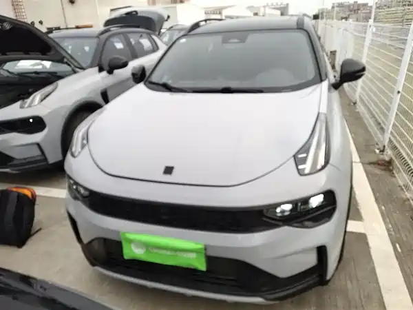 Lynk & Co 01 2023