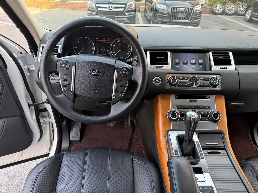 Land Rover Range Rover Sport 2012 — фото 10